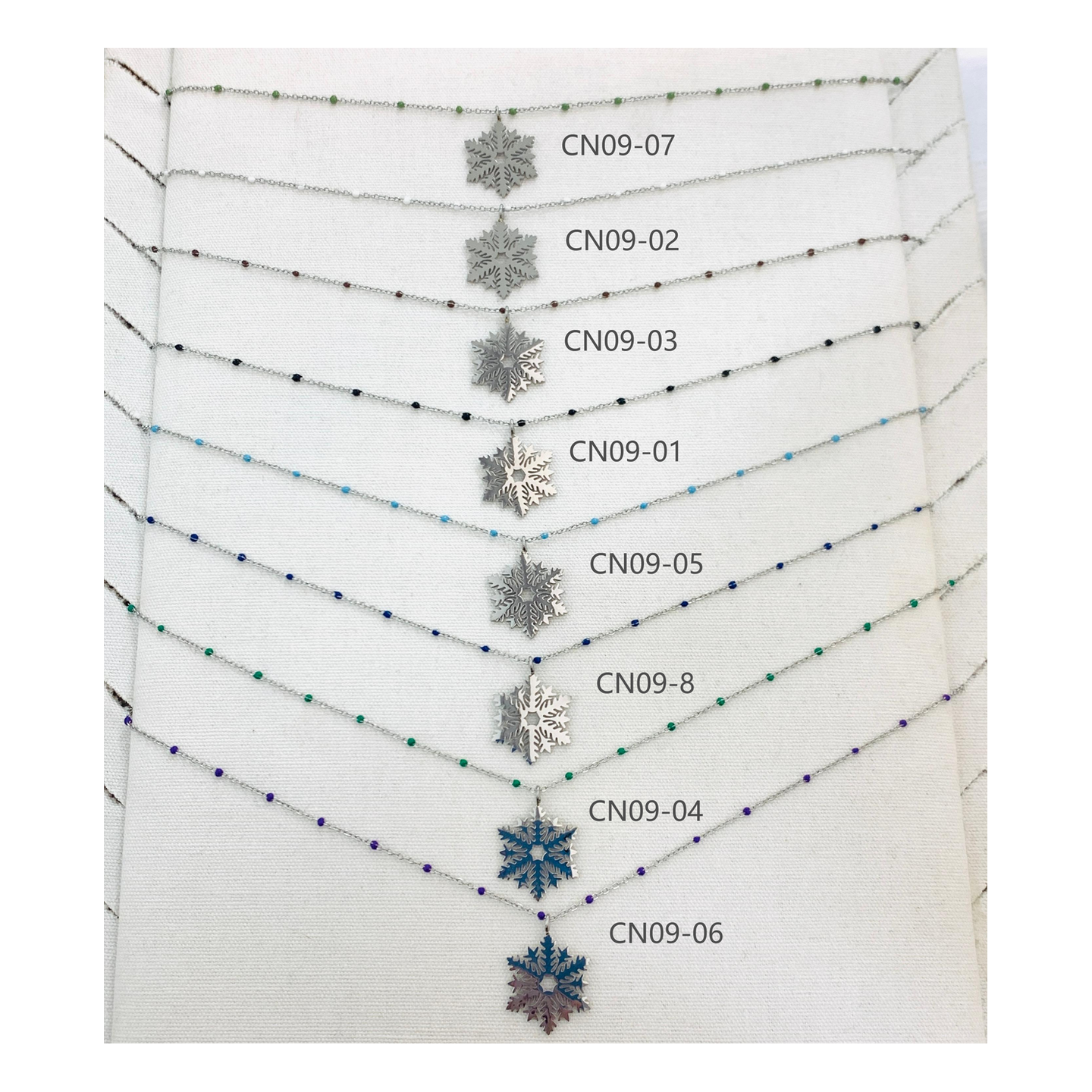 COLLIER CN09 FLOCON ARGENT (16 MODELES) - 01 COU EN BOIS N25